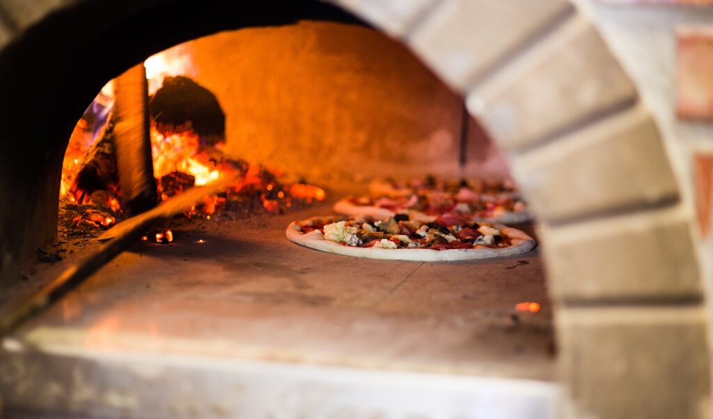 pizza-oven-2537308_1280